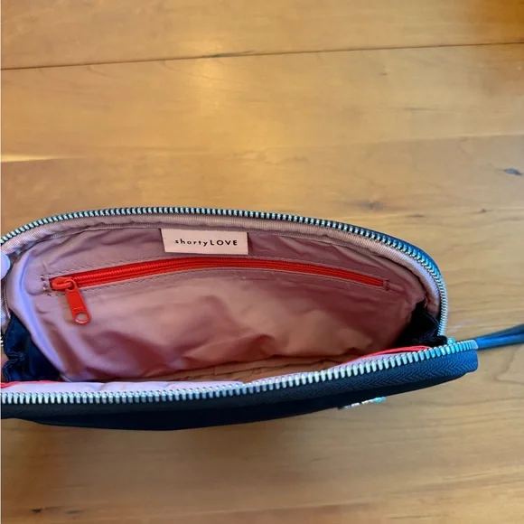 ShortyLove Jetty Clutch Wallet Black - Picture 5 of 9